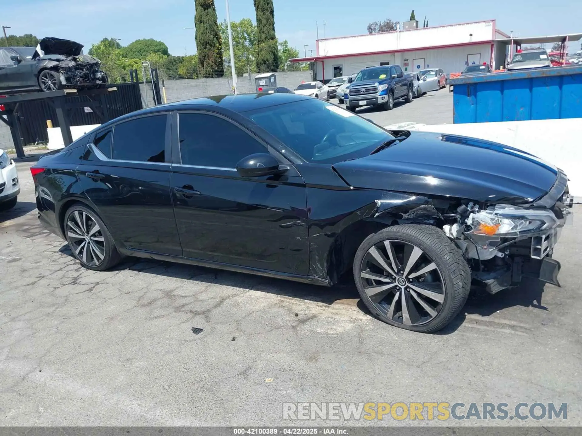 14 Photograph of a damaged car 1N4BL4CV5KC161854 NISSAN ALTIMA 2019