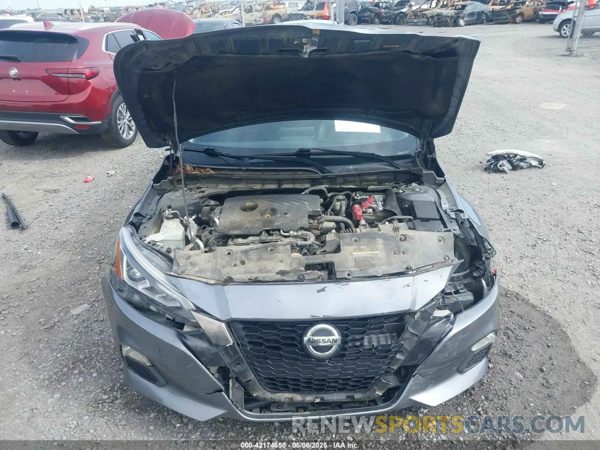 10 Photograph of a damaged car 1N4BL4CV5KC240876 NISSAN ALTIMA 2019