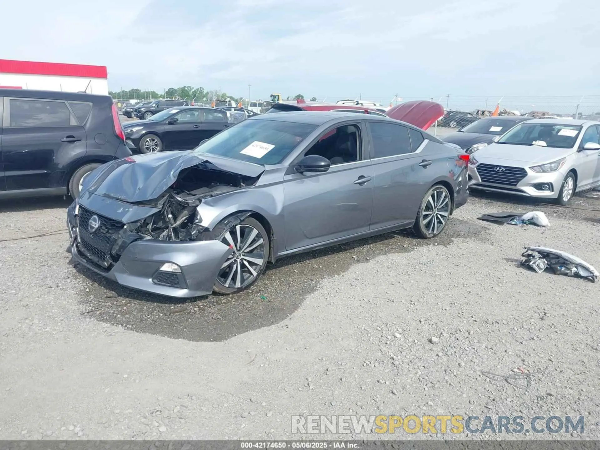2 Photograph of a damaged car 1N4BL4CV5KC240876 NISSAN ALTIMA 2019