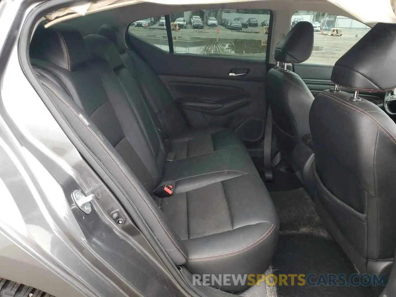 10 Photograph of a damaged car 1N4BL4CV5KN310834 NISSAN ALTIMA 2019