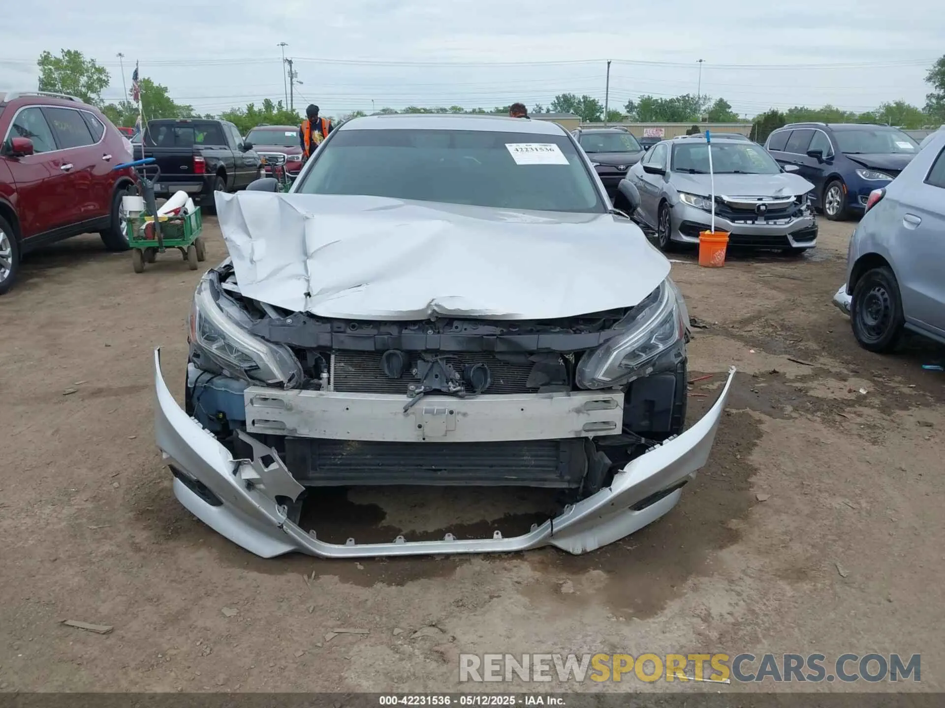 13 Photograph of a damaged car 1N4BL4CV6KC135103 NISSAN ALTIMA 2019
