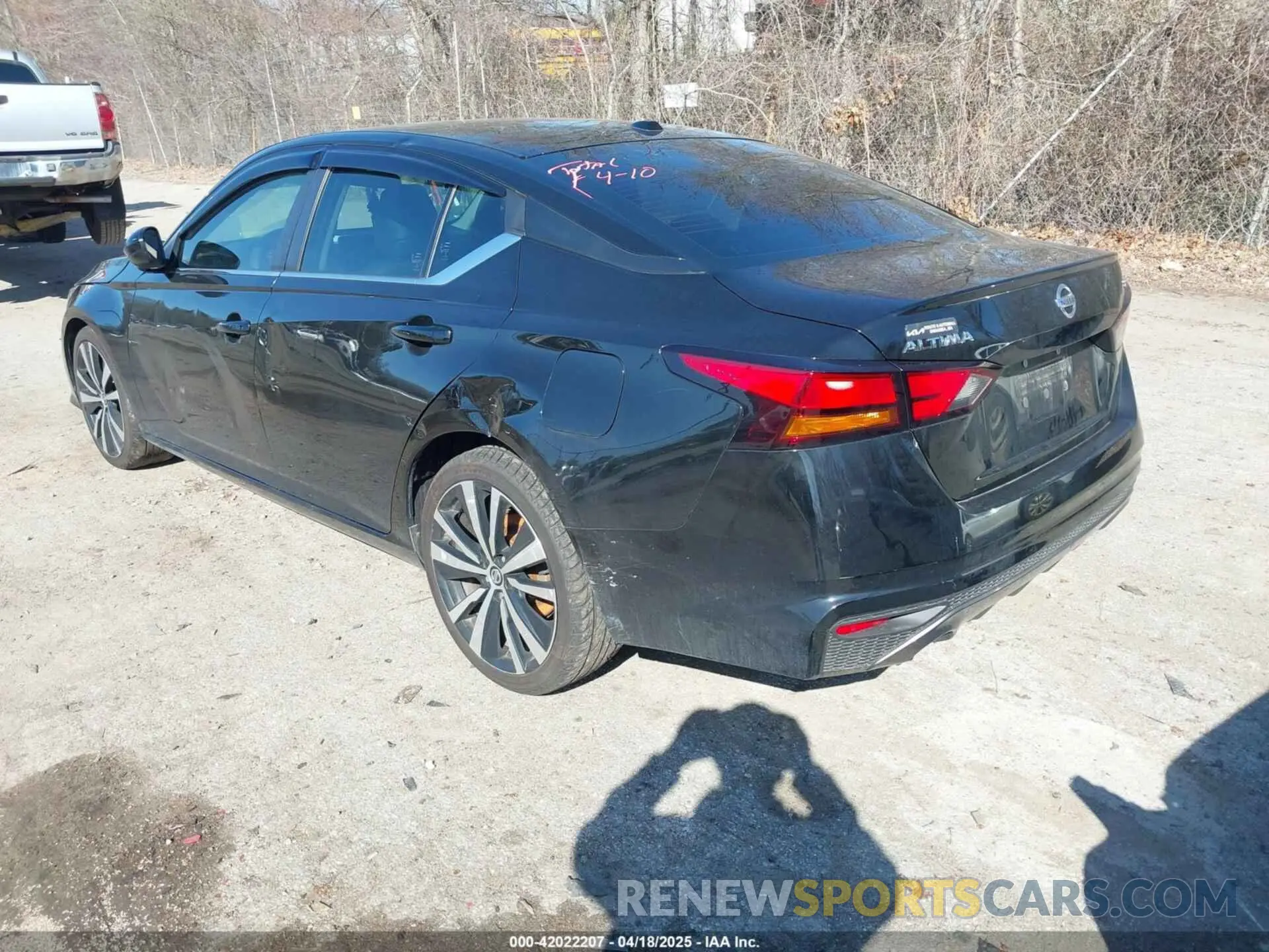 3 Photograph of a damaged car 1N4BL4CV6KC160518 NISSAN ALTIMA 2019