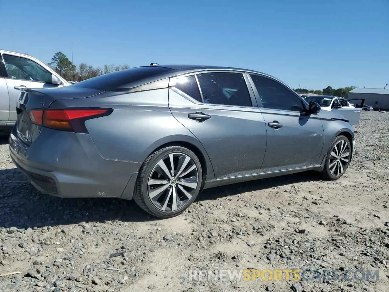 3 Photograph of a damaged car 1N4BL4CV6KC179697 NISSAN ALTIMA 2019