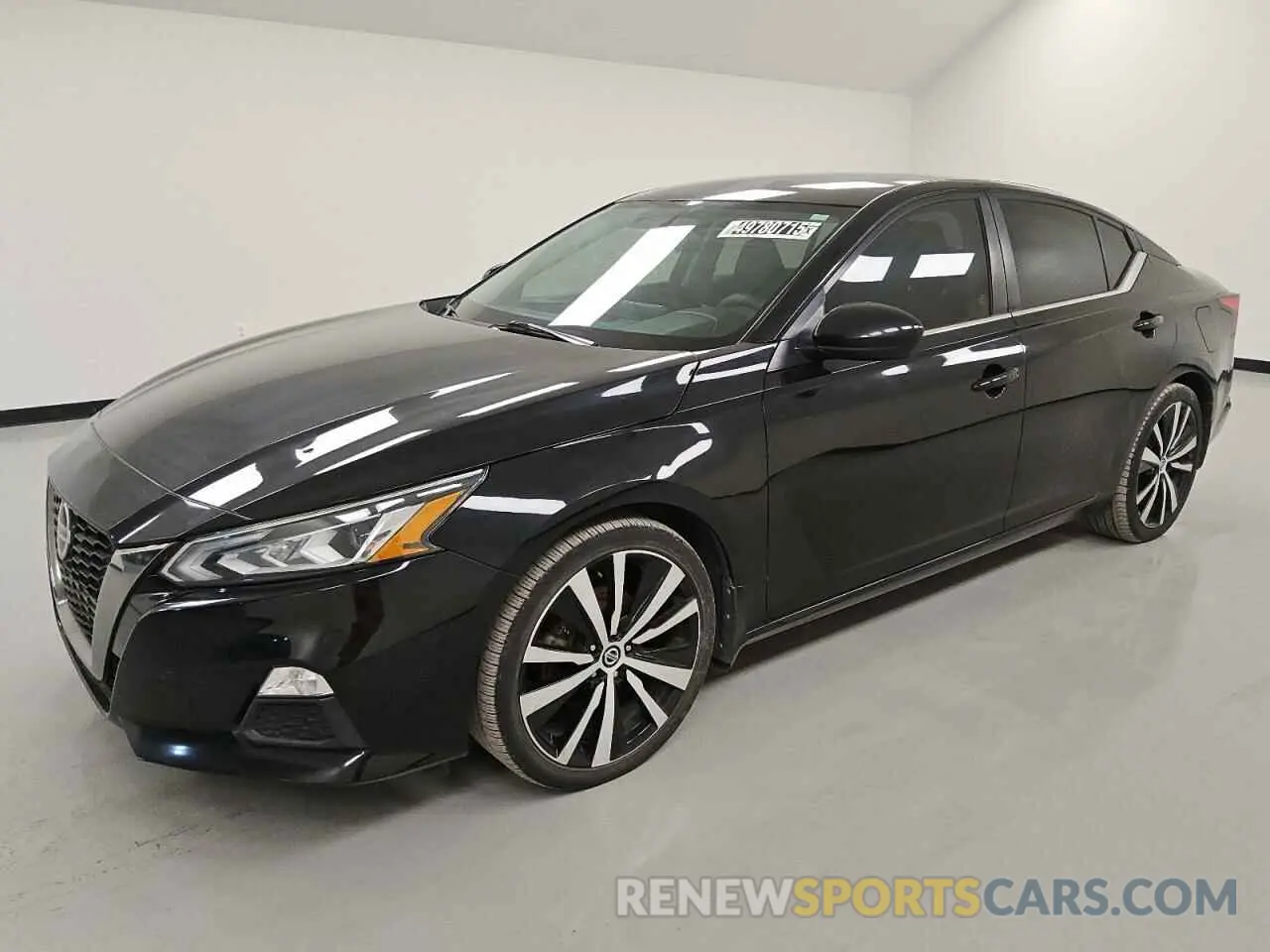 1 Photograph of a damaged car 1N4BL4CV6KC189386 NISSAN ALTIMA 2019