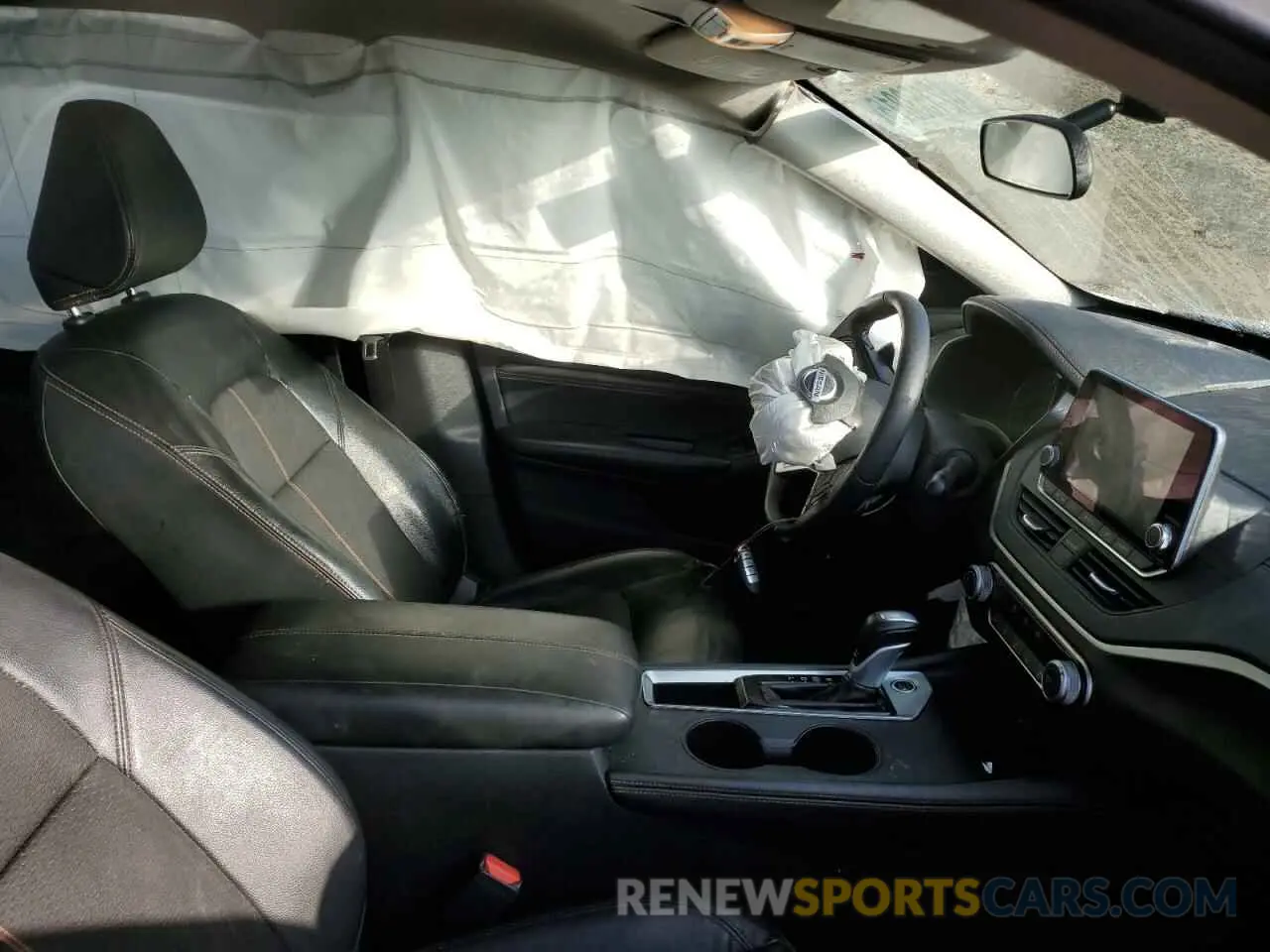 7 Photograph of a damaged car 1N4BL4CV6KC255404 NISSAN ALTIMA 2019