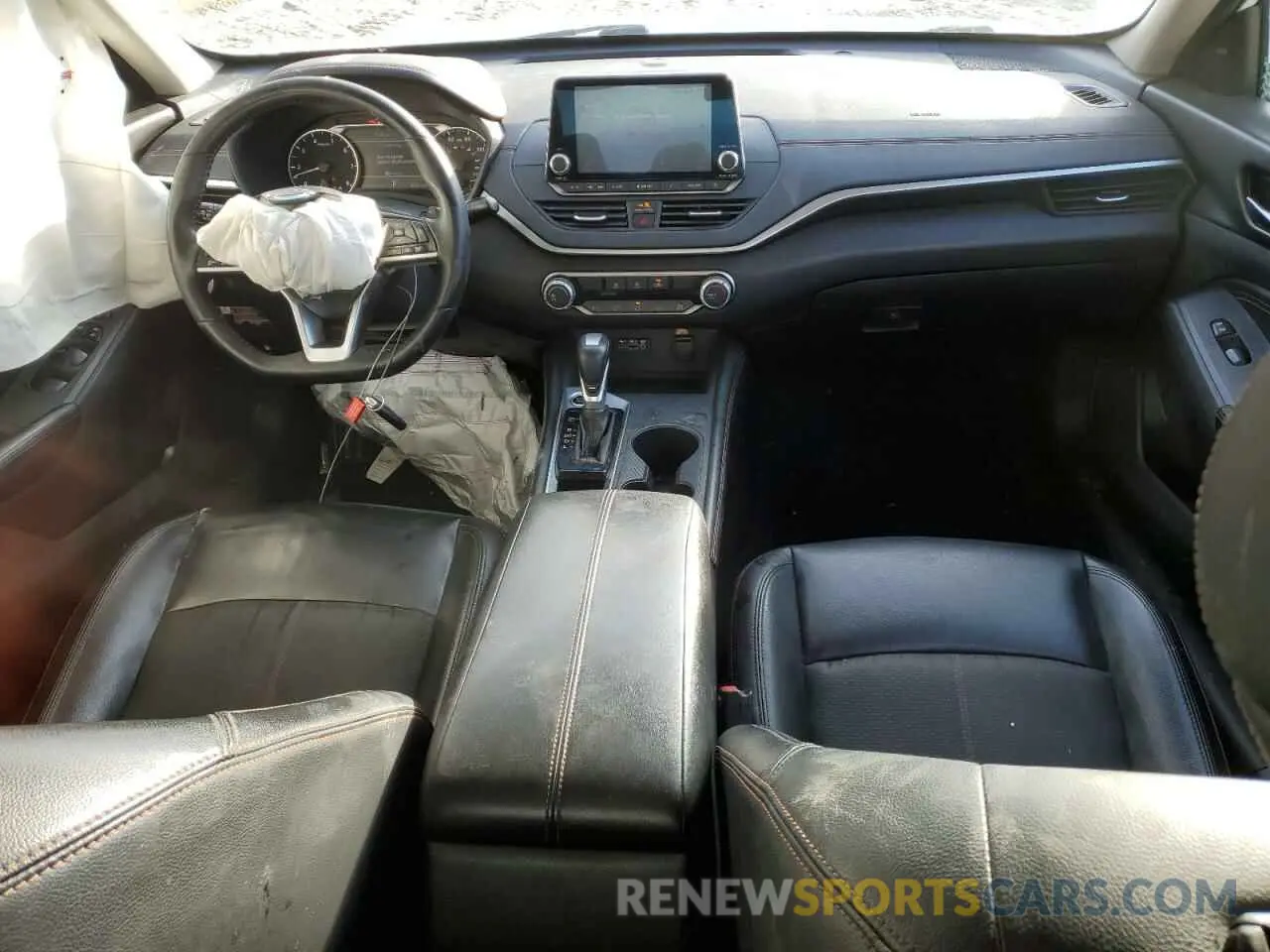8 Photograph of a damaged car 1N4BL4CV6KC255404 NISSAN ALTIMA 2019