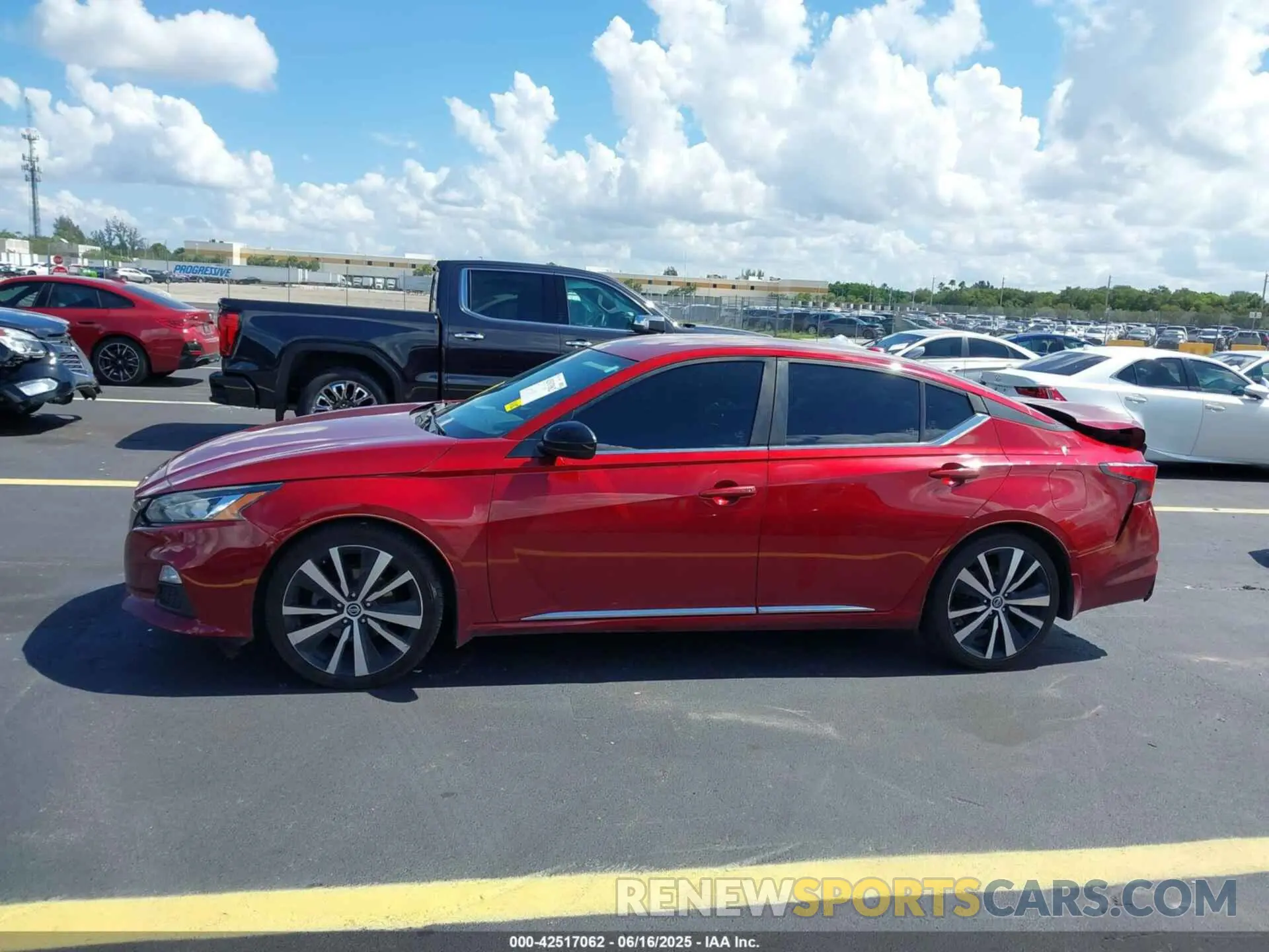 14 Photograph of a damaged car 1N4BL4CV7KC204235 NISSAN ALTIMA 2019