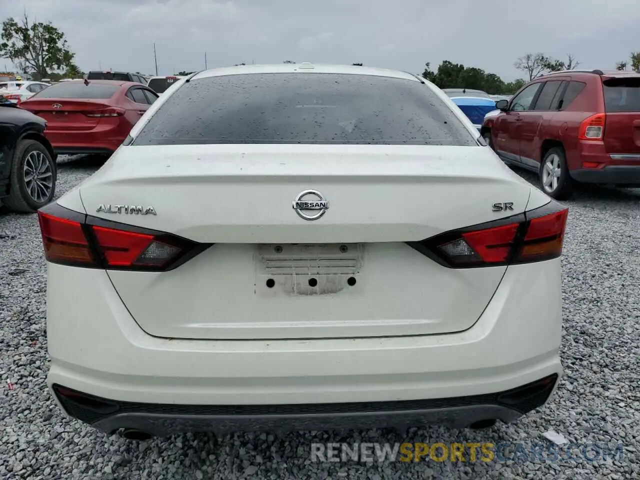 6 Photograph of a damaged car 1N4BL4CV8KC116116 NISSAN ALTIMA 2019