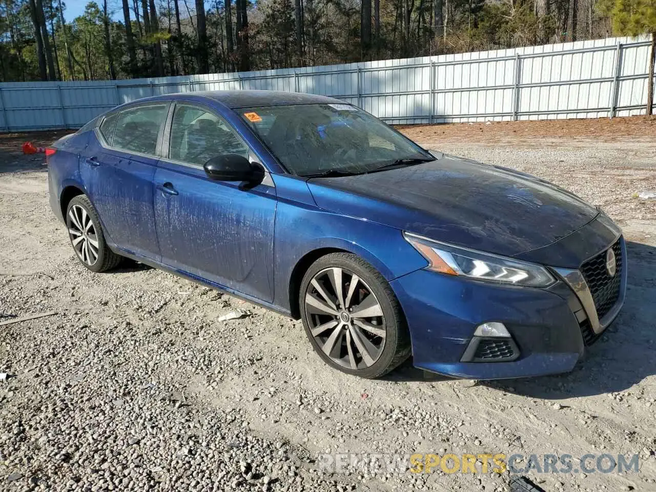 4 Photograph of a damaged car 1N4BL4CV8KC131019 NISSAN ALTIMA 2019