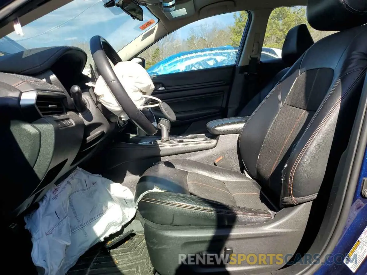 7 Photograph of a damaged car 1N4BL4CV8KC131019 NISSAN ALTIMA 2019