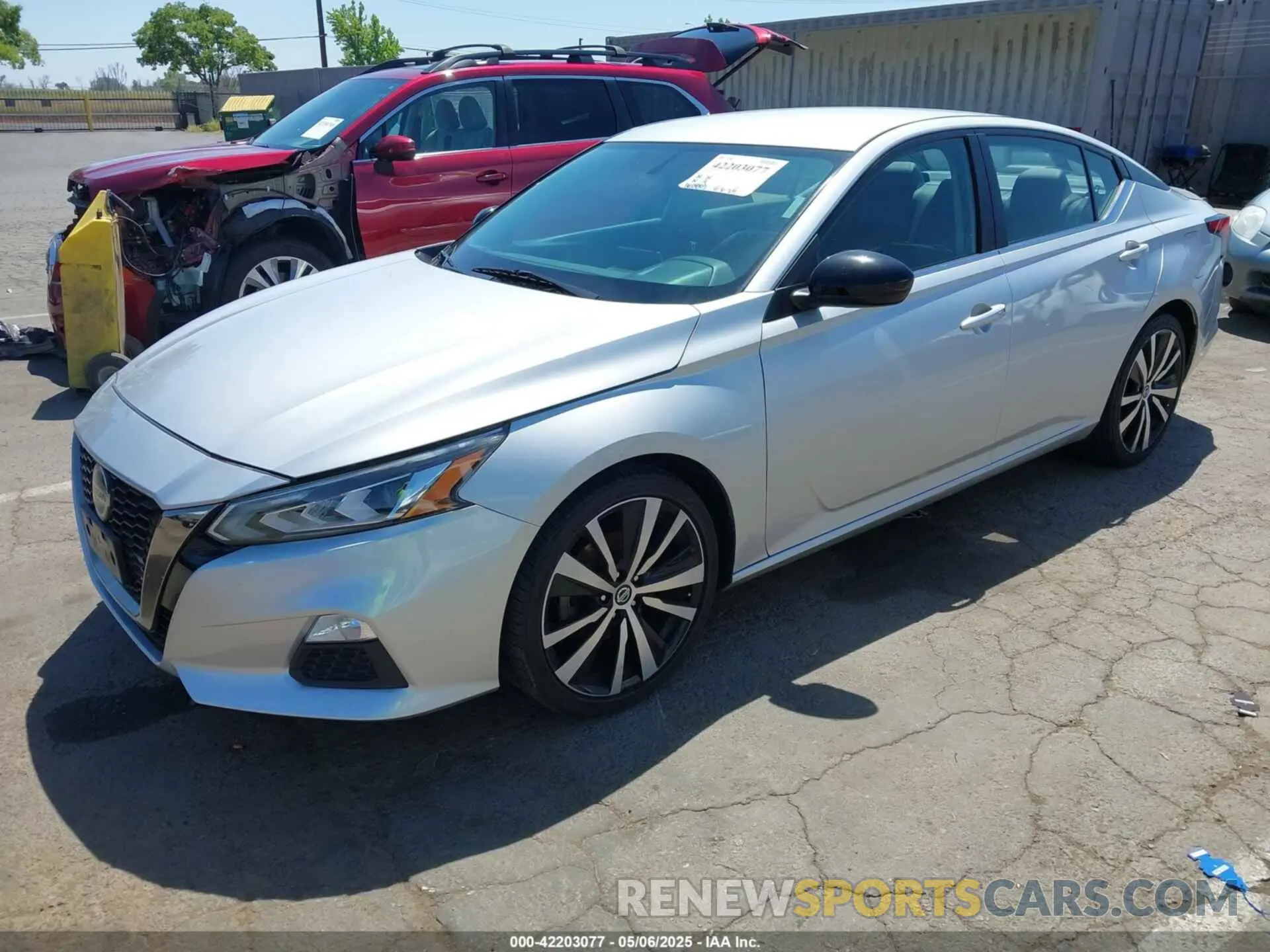 2 Photograph of a damaged car 1N4BL4CV8KC199739 NISSAN ALTIMA 2019
