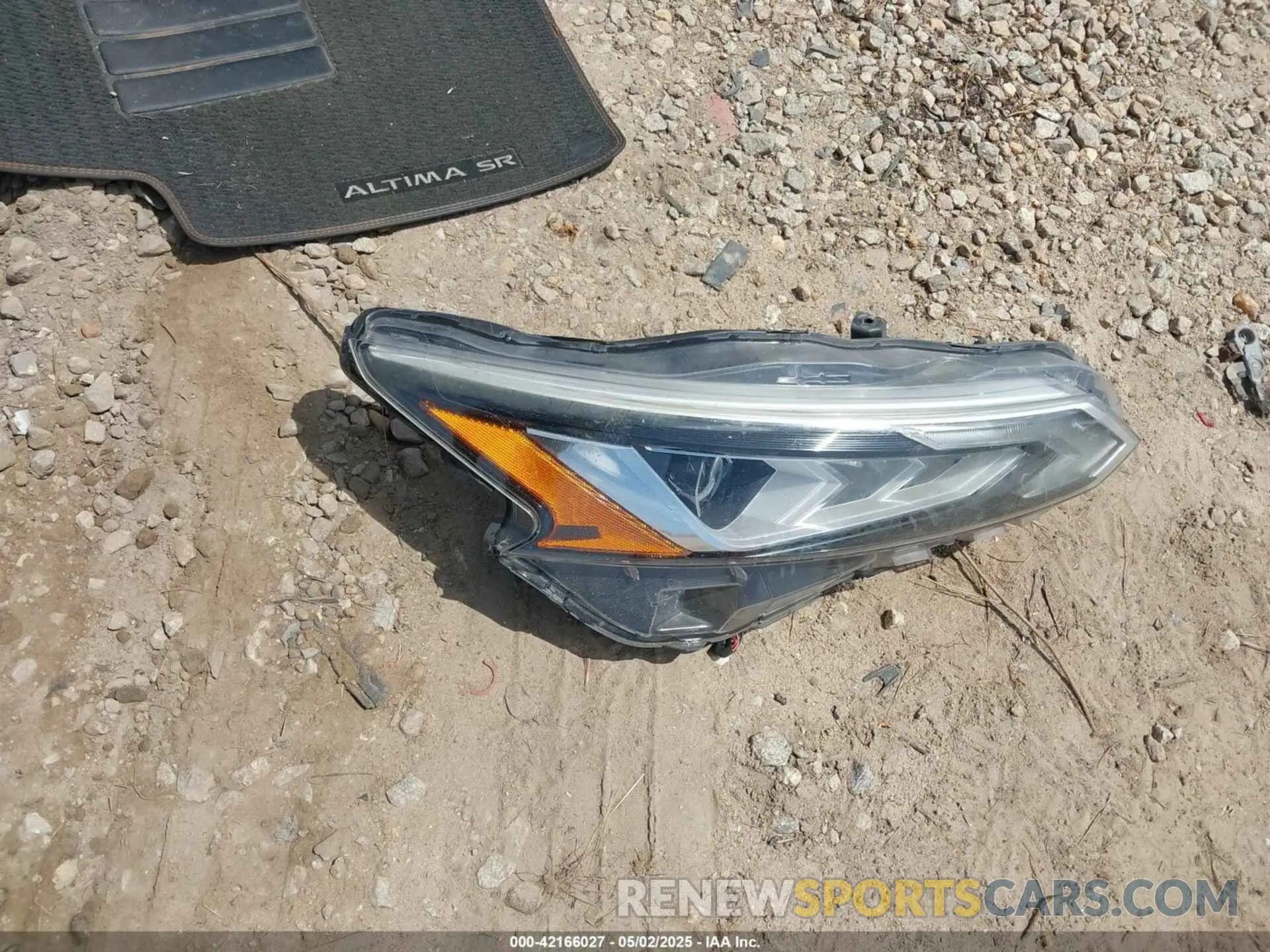 11 Photograph of a damaged car 1N4BL4CV9KC111555 NISSAN ALTIMA 2019