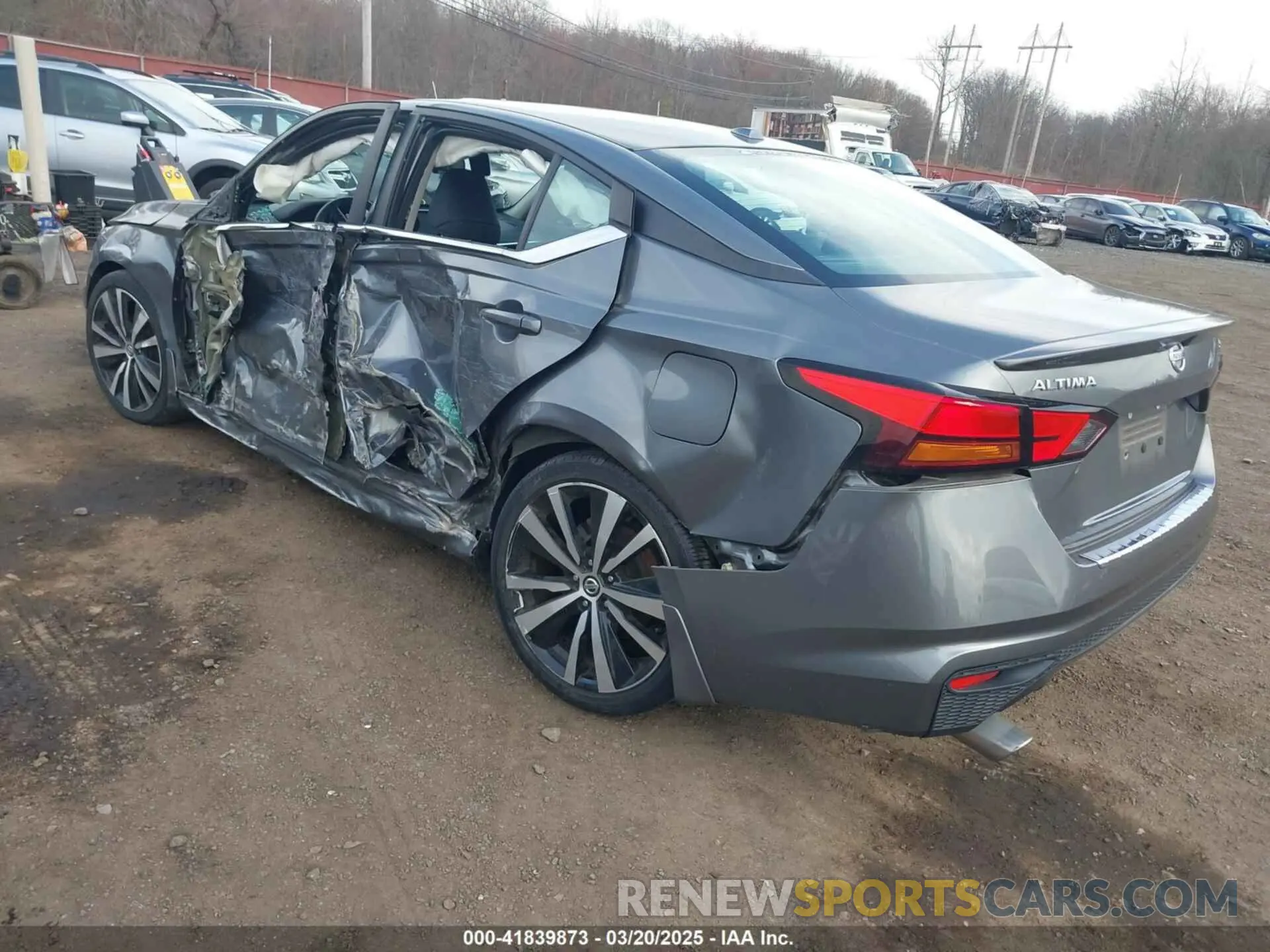 3 Photograph of a damaged car 1N4BL4CV9KC122944 NISSAN ALTIMA 2019