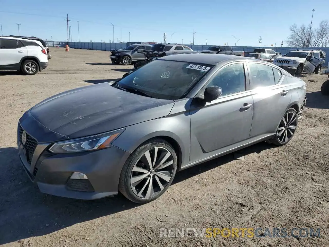 1 Photograph of a damaged car 1N4BL4CV9KC174820 NISSAN ALTIMA 2019