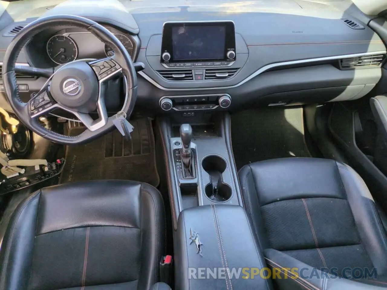 8 Photograph of a damaged car 1N4BL4CV9KC183467 NISSAN ALTIMA 2019