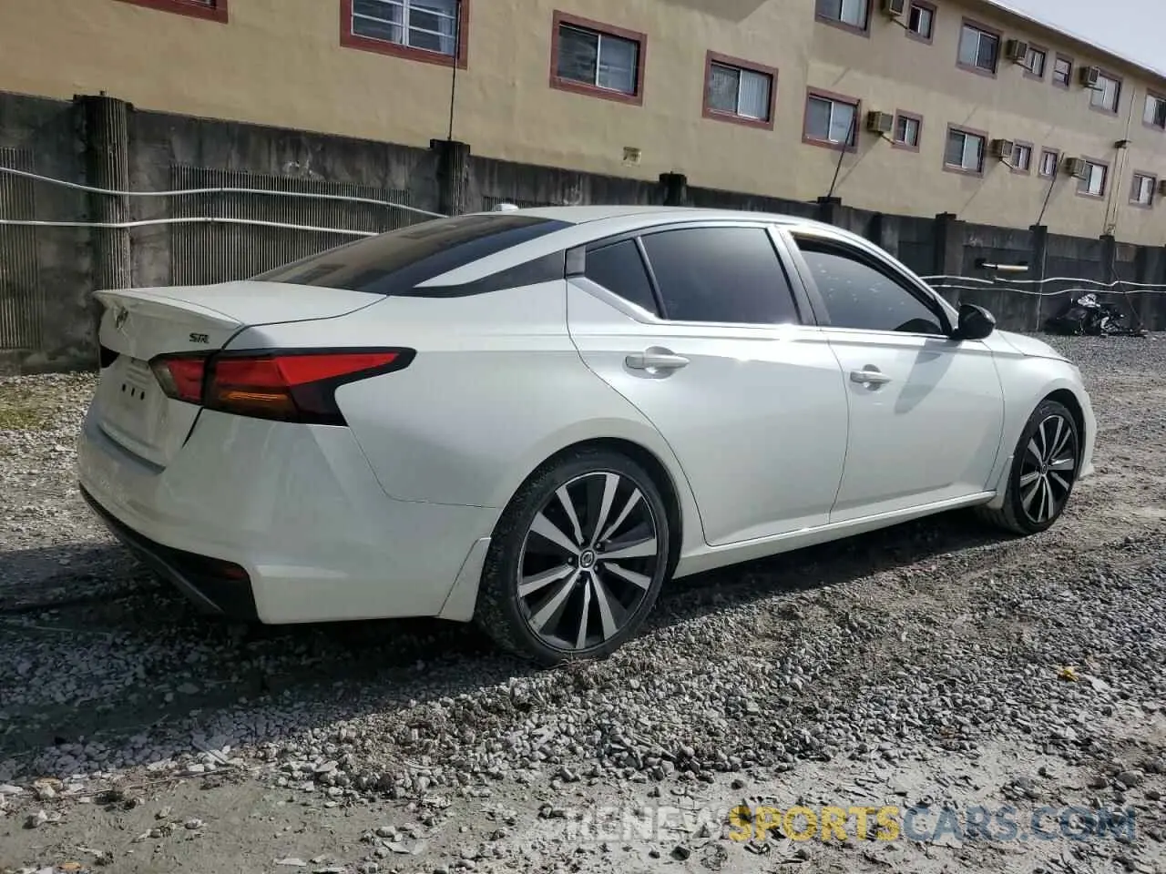 3 Photograph of a damaged car 1N4BL4CV9KC198311 NISSAN ALTIMA 2019