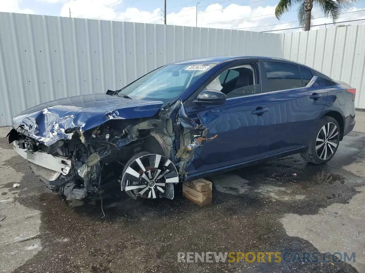 1 Фотография поврежденного автомобиля 1N4BL4CV9KC207699 NISSAN ALTIMA 2019