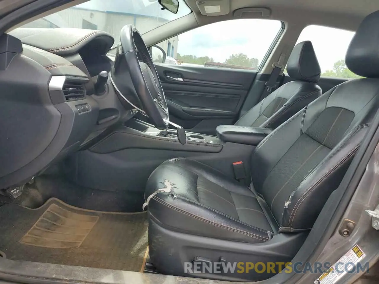 7 Photograph of a damaged car 1N4BL4CV9KC217701 NISSAN ALTIMA 2019
