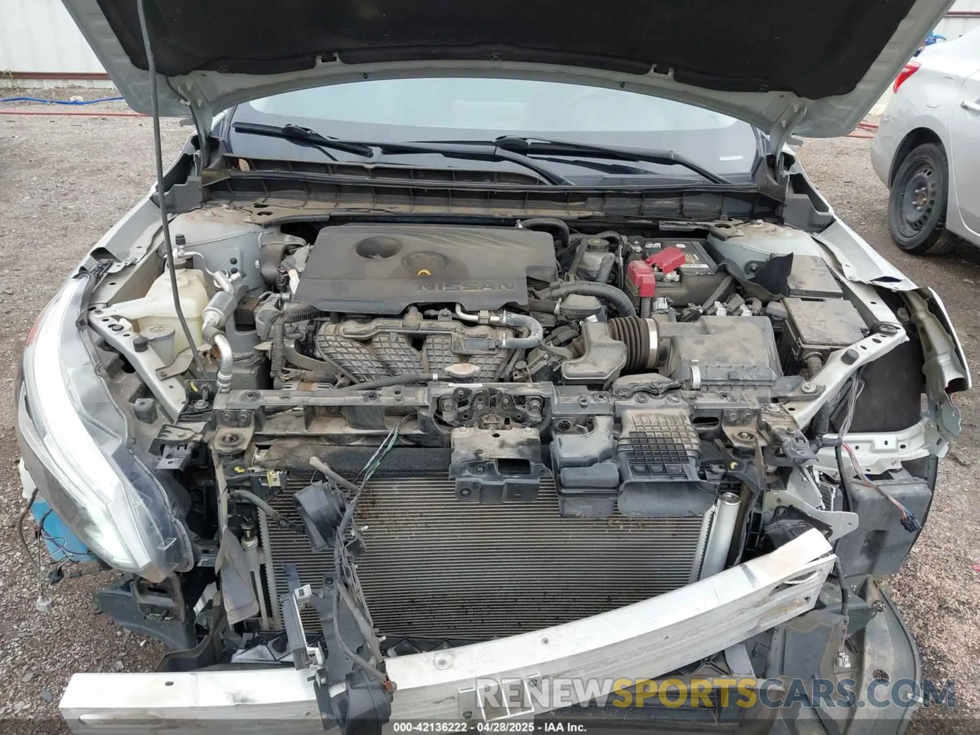 10 Photograph of a damaged car 1N4BL4CVXKC104002 NISSAN ALTIMA 2019