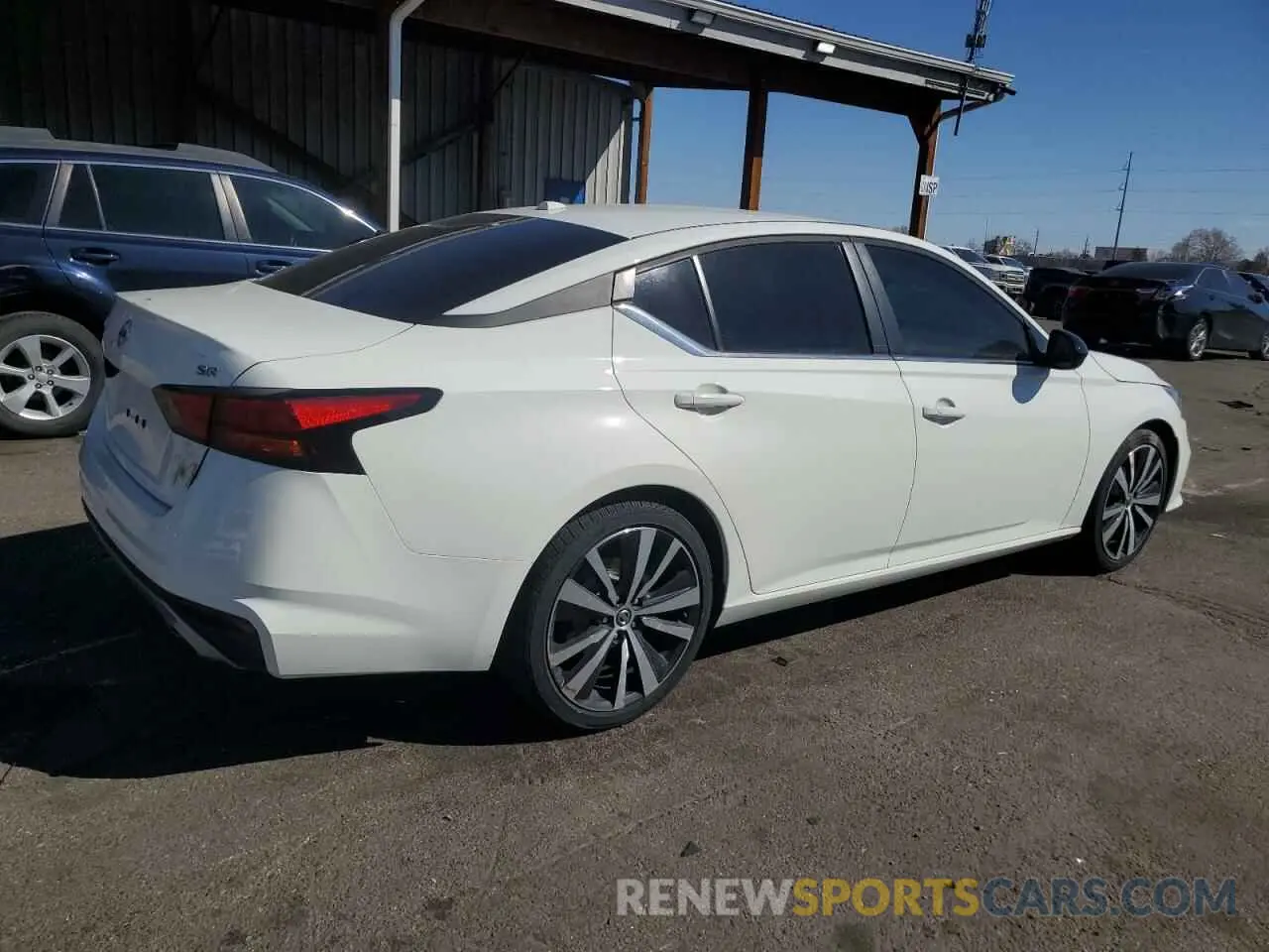 3 Photograph of a damaged car 1N4BL4CVXKC167388 NISSAN ALTIMA 2019
