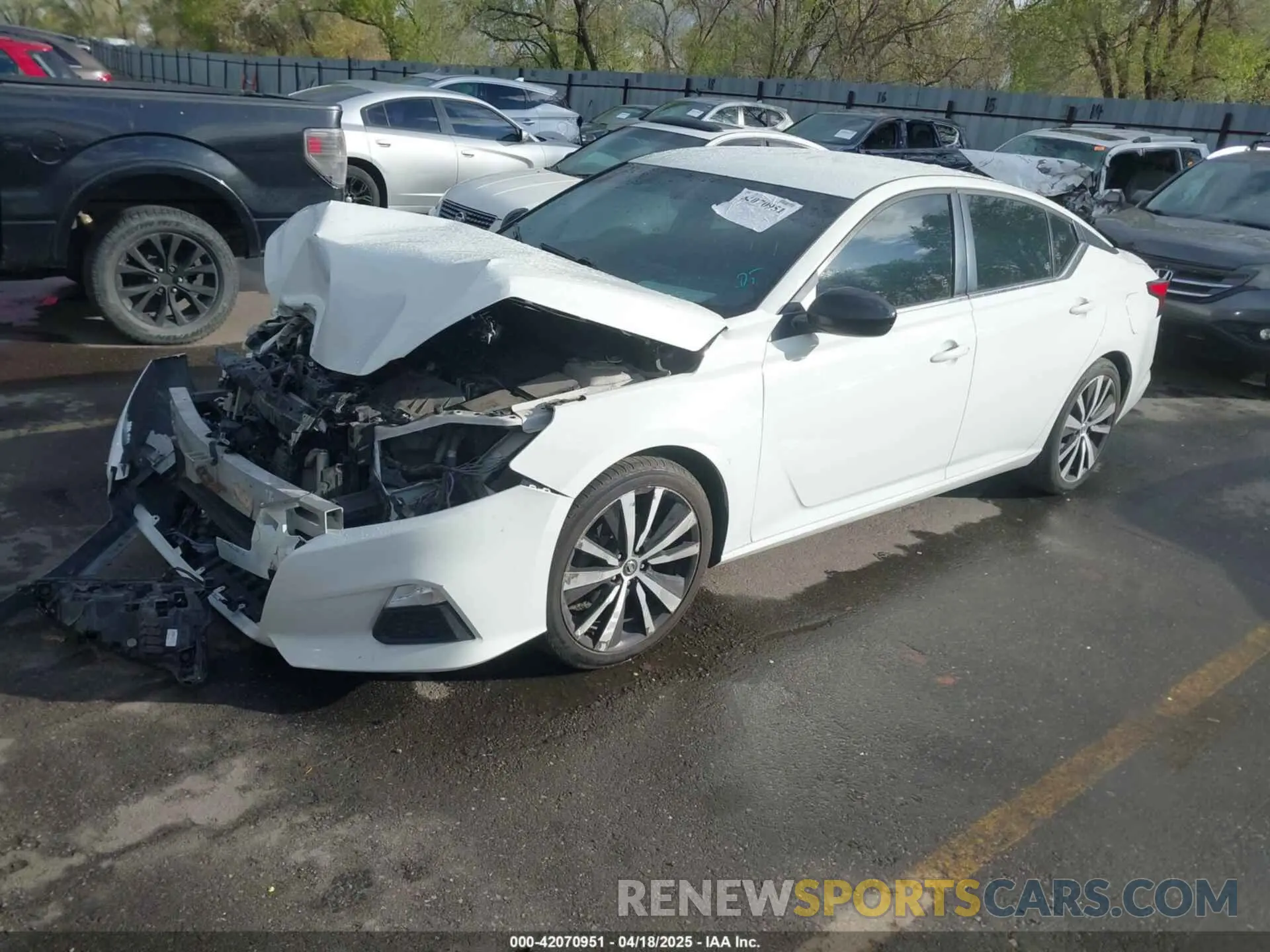 2 Photograph of a damaged car 1N4BL4CVXKC234006 NISSAN ALTIMA 2019