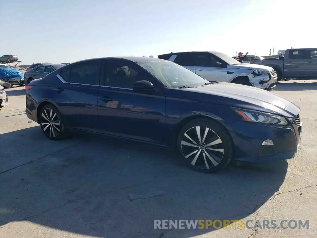 4 Photograph of a damaged car 1N4BL4CVXKC247287 NISSAN ALTIMA 2019