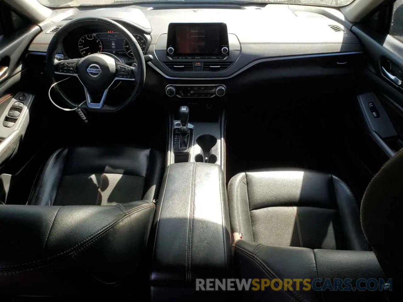 8 Photograph of a damaged car 1N4BL4CVXKC260055 NISSAN ALTIMA 2019