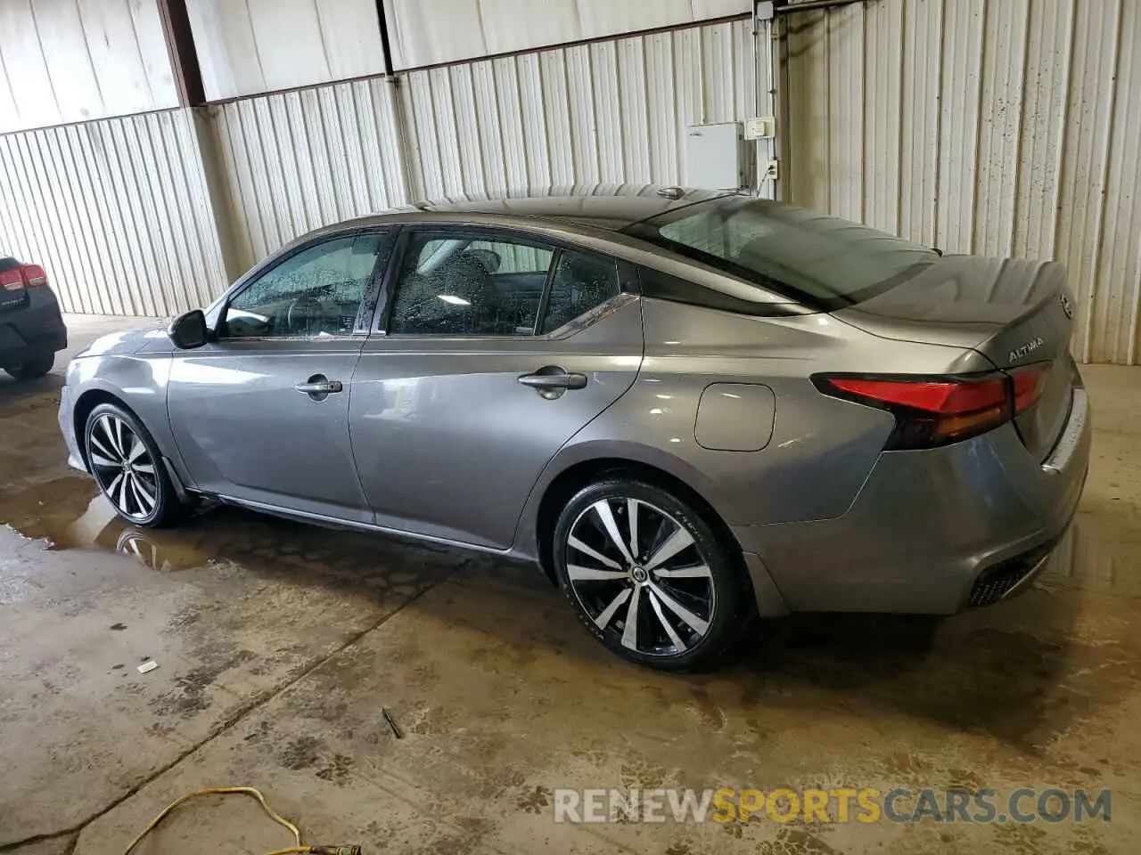 2 Photograph of a damaged car 1N4BL4CW0KN320423 NISSAN ALTIMA 2019