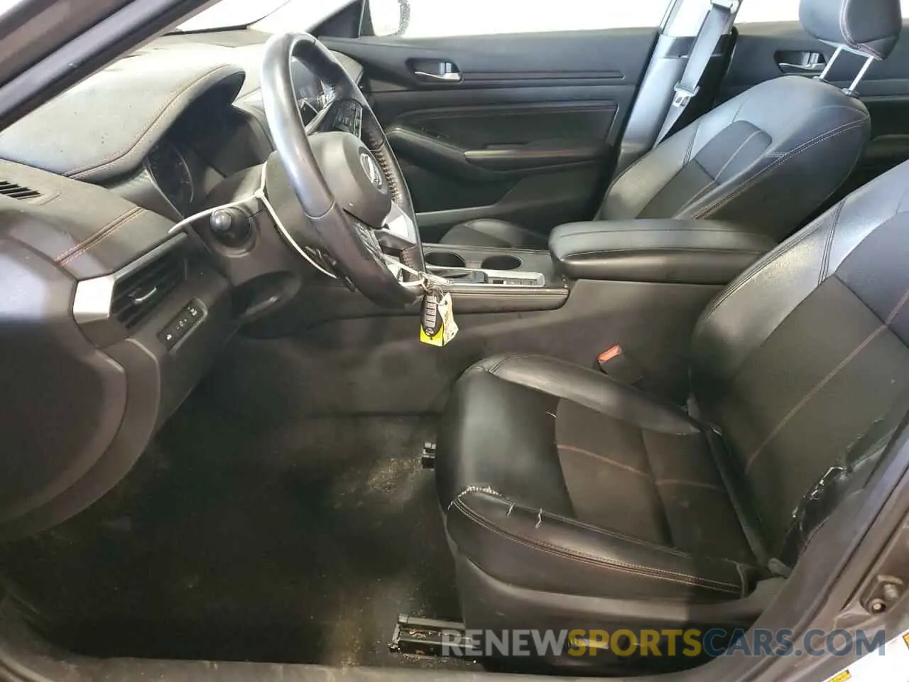 7 Photograph of a damaged car 1N4BL4CW0KN320423 NISSAN ALTIMA 2019