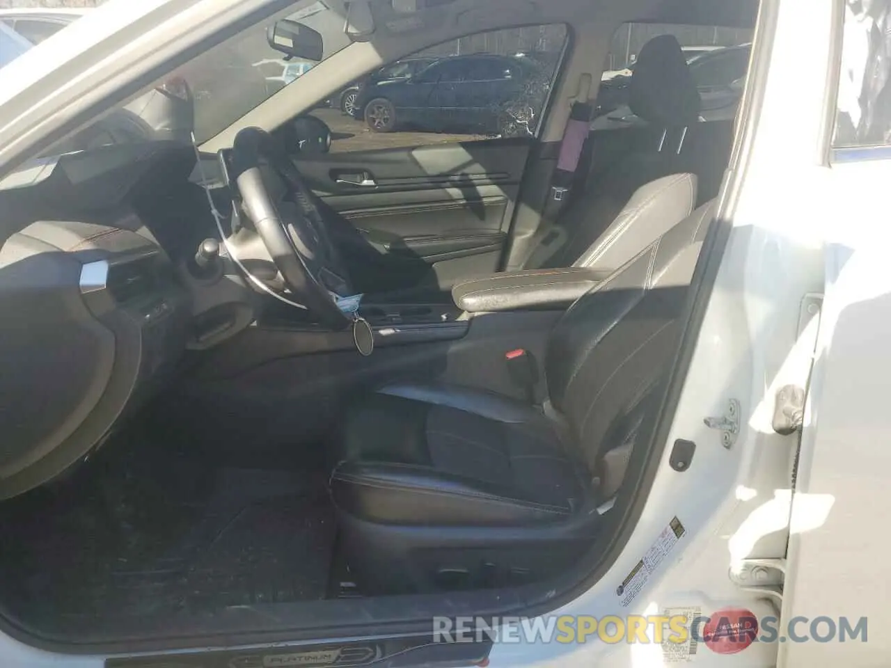 7 Photograph of a damaged car 1N4BL4CW1KC151105 NISSAN ALTIMA 2019