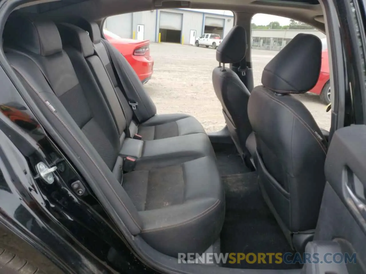 10 Фотография поврежденного автомобиля 1N4BL4CW2KC171394 NISSAN ALTIMA 2019