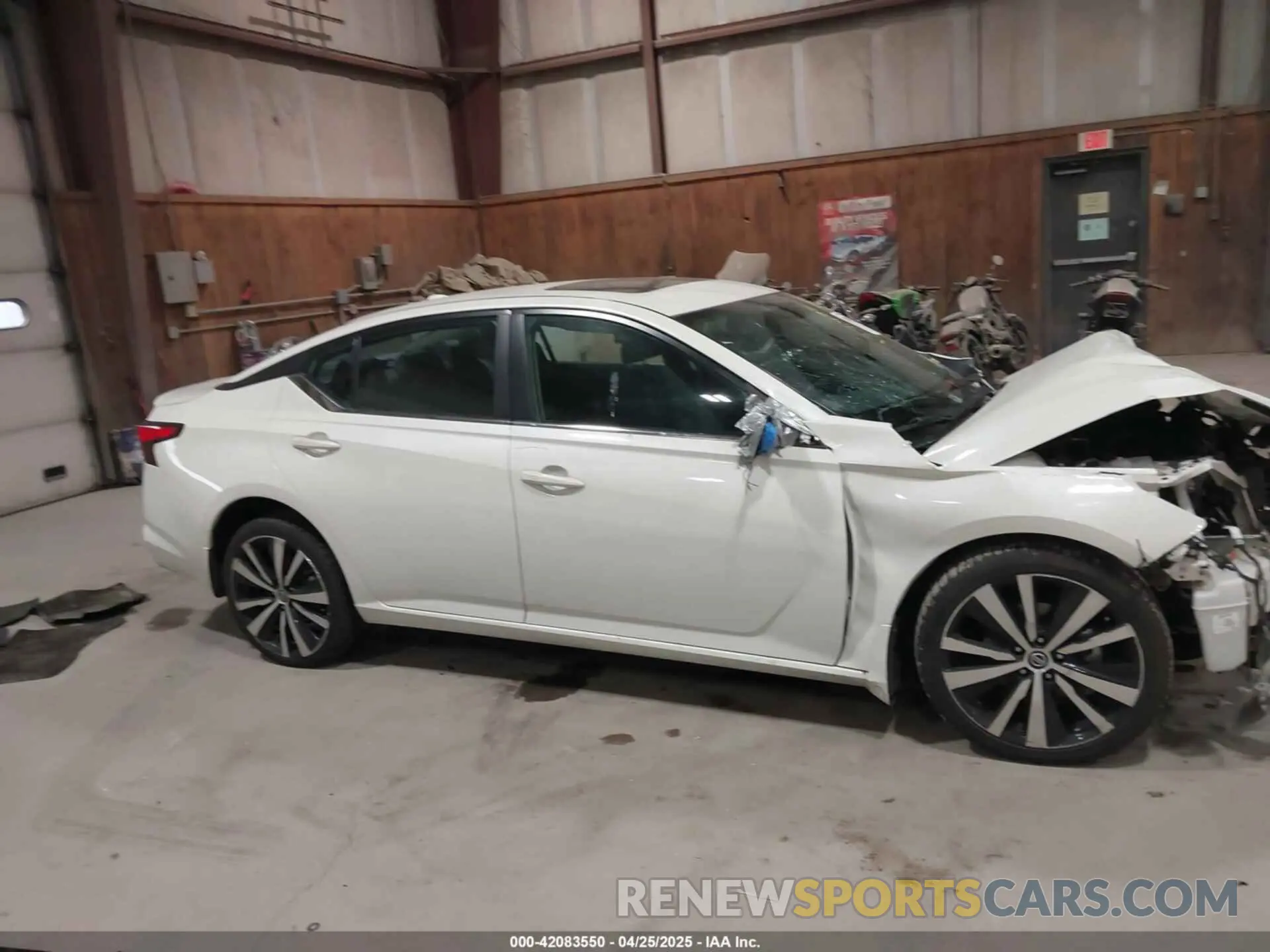 14 Фотография поврежденного автомобиля 1N4BL4CW4KC213435 NISSAN ALTIMA 2019
