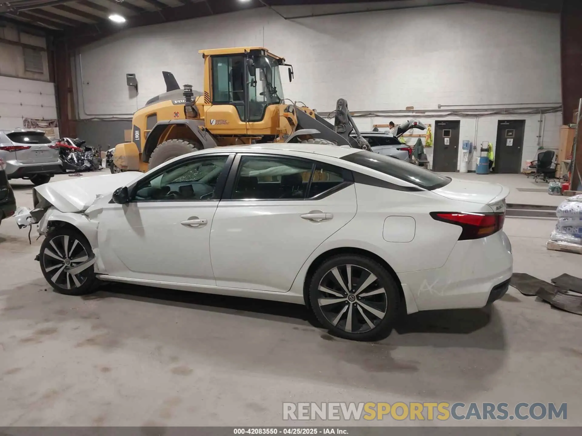 15 Фотография поврежденного автомобиля 1N4BL4CW4KC213435 NISSAN ALTIMA 2019