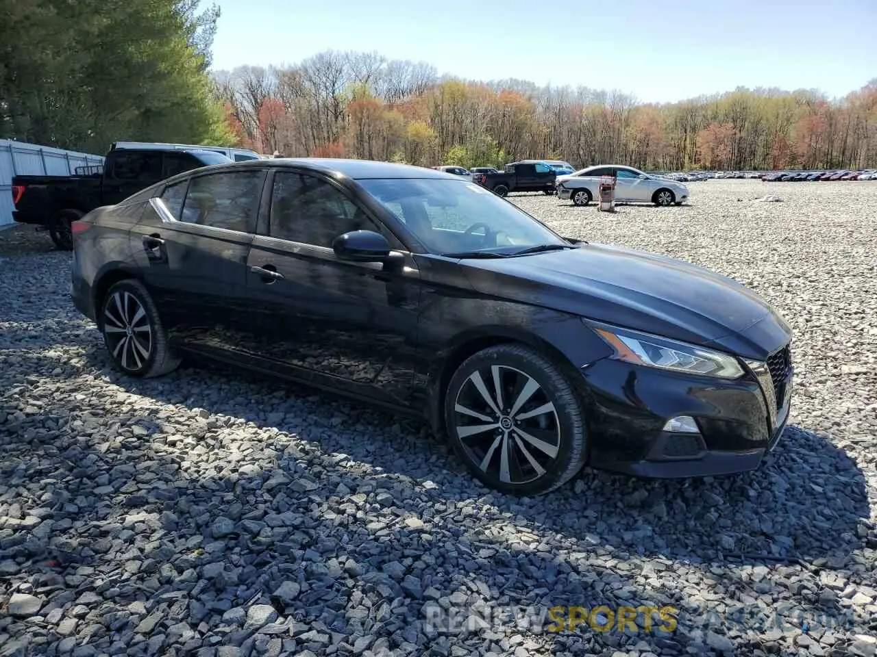 4 Photograph of a damaged car 1N4BL4CW5KC180557 NISSAN ALTIMA 2019