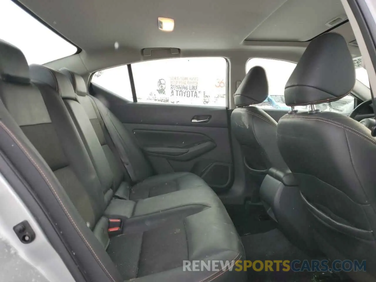 11 Photograph of a damaged car 1N4BL4CW5KN322779 NISSAN ALTIMA 2019