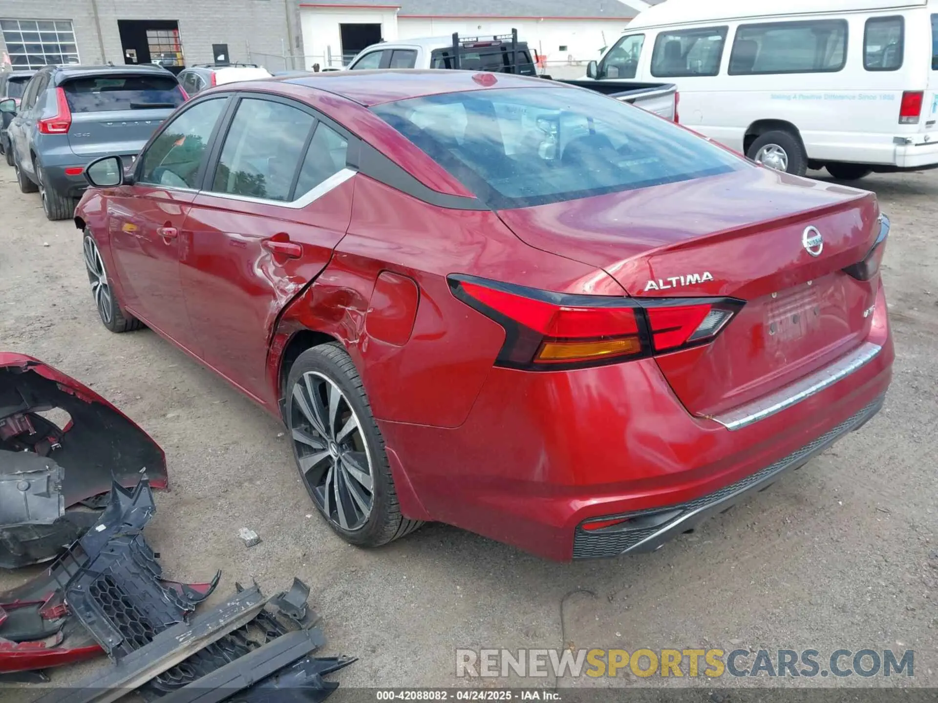3 Photograph of a damaged car 1N4BL4CW6KN321480 NISSAN ALTIMA 2019