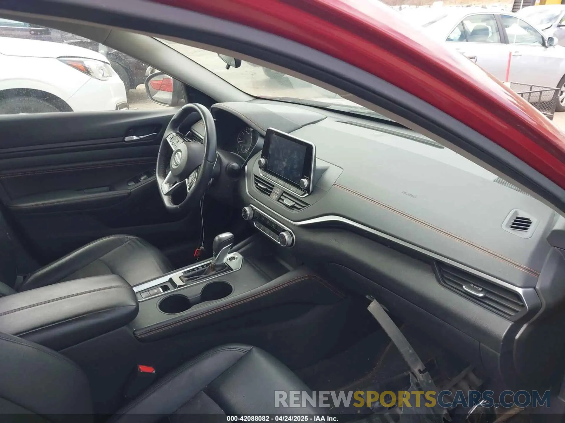 5 Photograph of a damaged car 1N4BL4CW6KN321480 NISSAN ALTIMA 2019