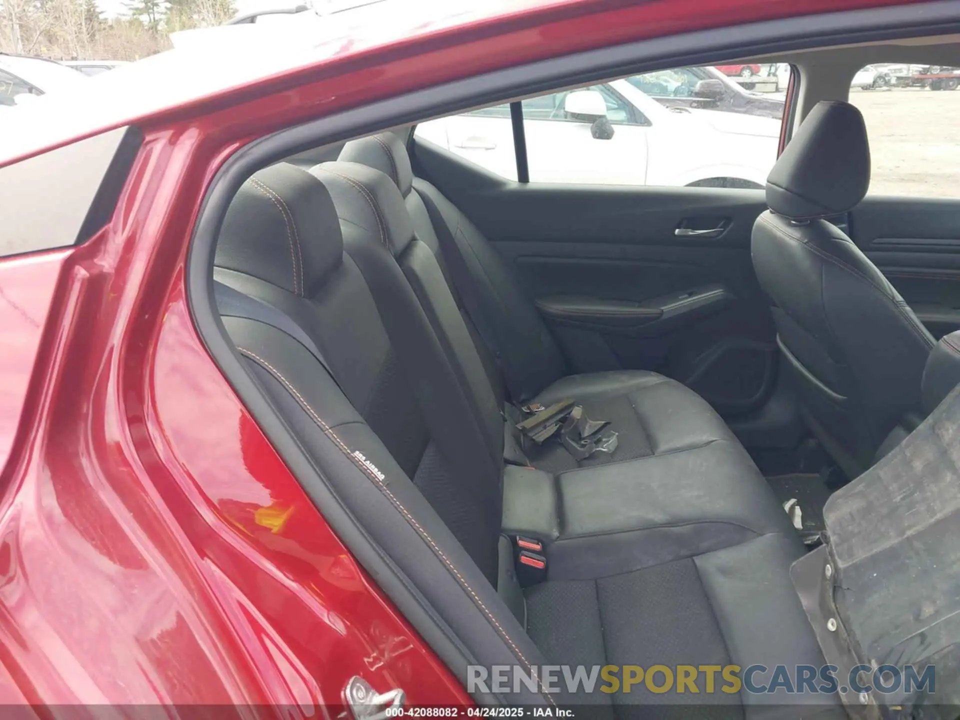 8 Photograph of a damaged car 1N4BL4CW6KN321480 NISSAN ALTIMA 2019