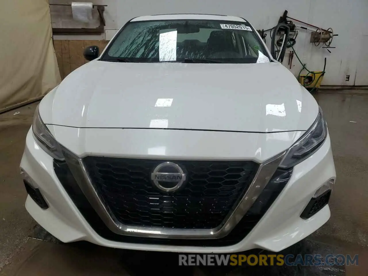 5 Photograph of a damaged car 1N4BL4CW6KN323388 NISSAN ALTIMA 2019