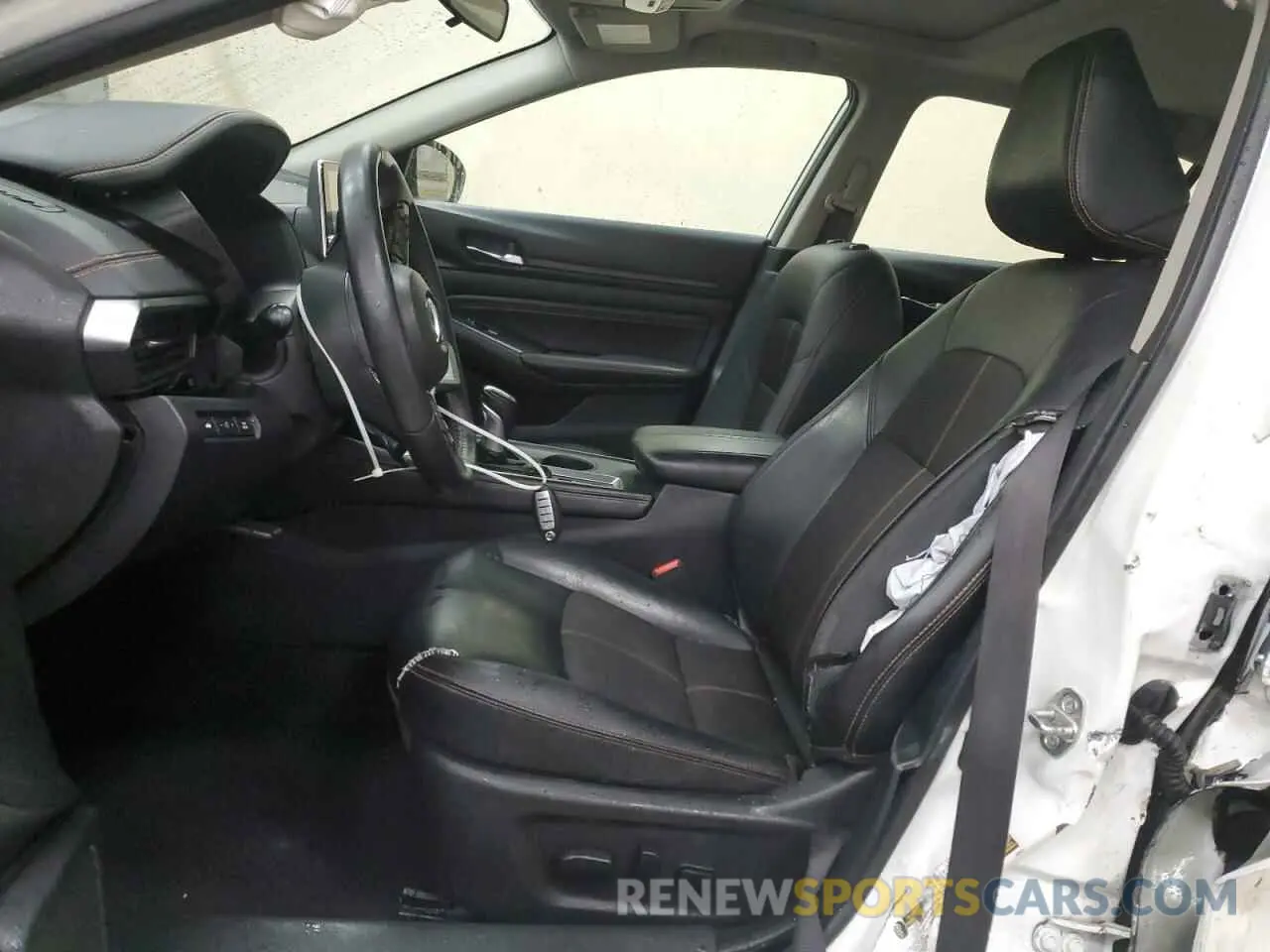 7 Photograph of a damaged car 1N4BL4CW6KN323388 NISSAN ALTIMA 2019