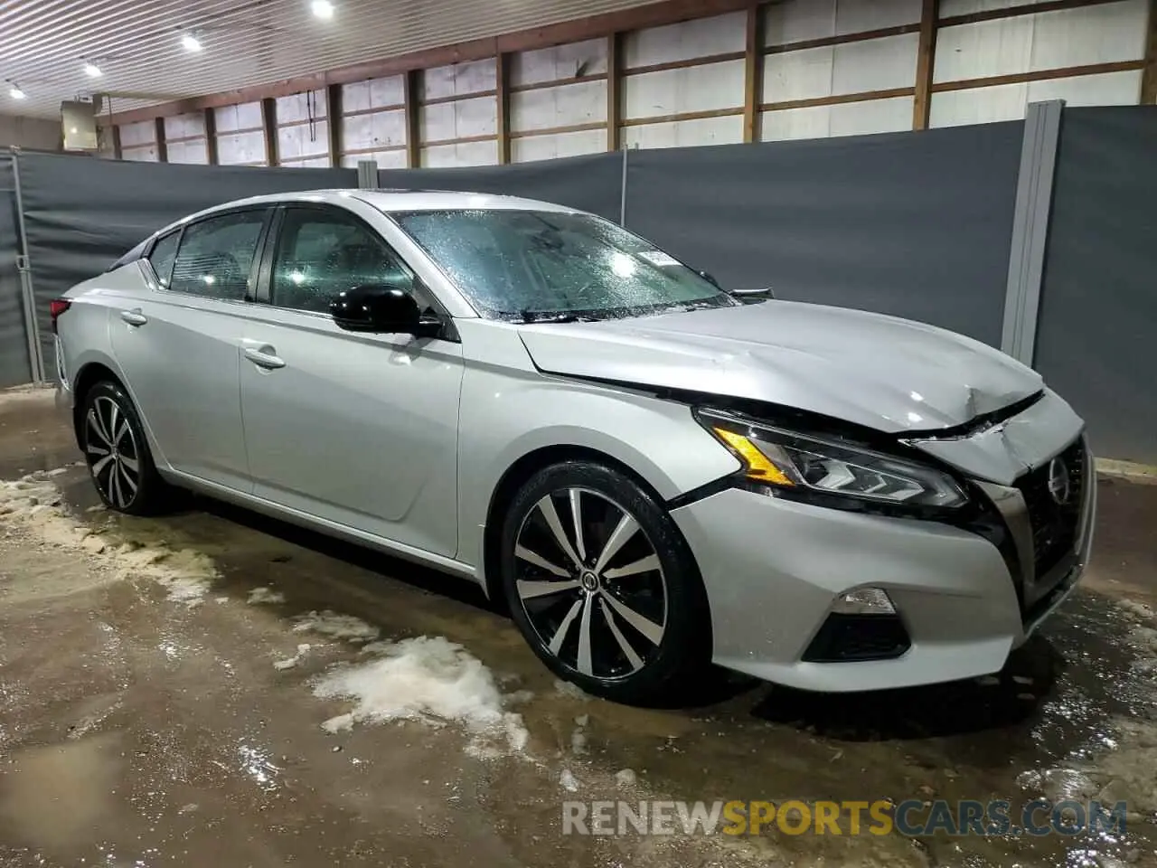 4 Photograph of a damaged car 1N4BL4CWXKC172857 NISSAN ALTIMA 2019