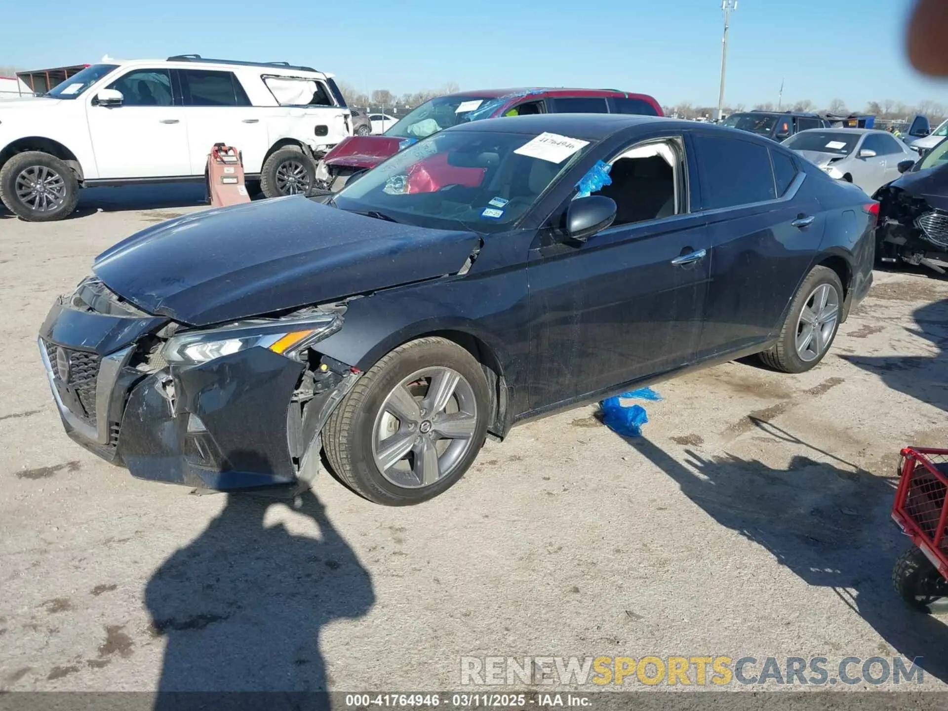 2 Фотография поврежденного автомобиля 1N4BL4DV0KC115623 NISSAN ALTIMA 2019