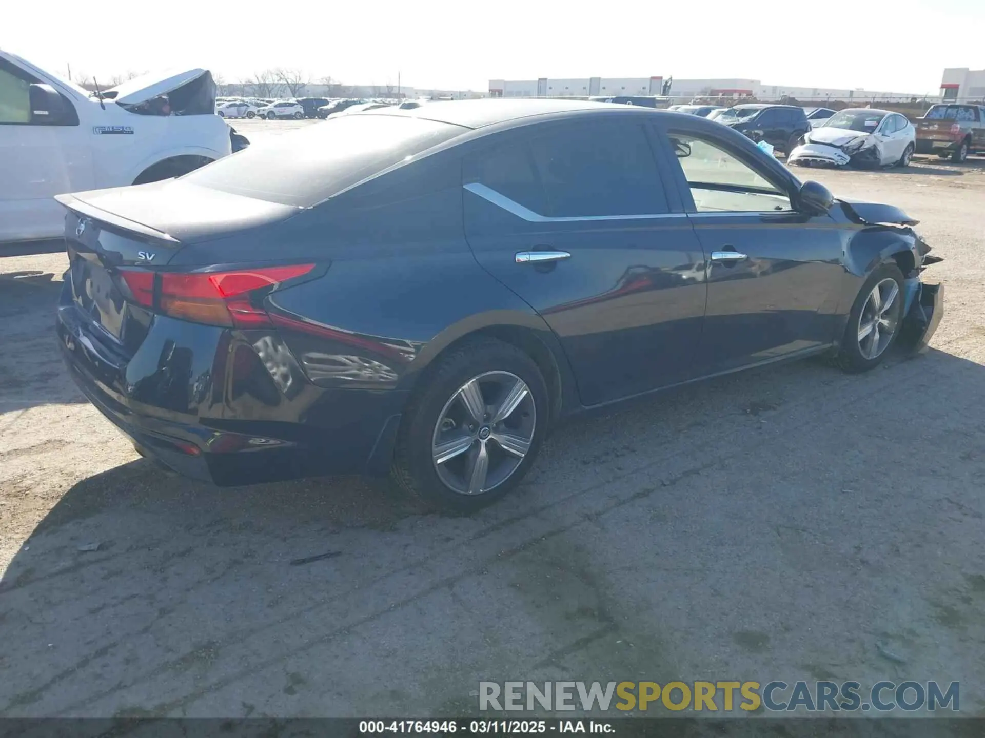 4 Фотография поврежденного автомобиля 1N4BL4DV0KC115623 NISSAN ALTIMA 2019