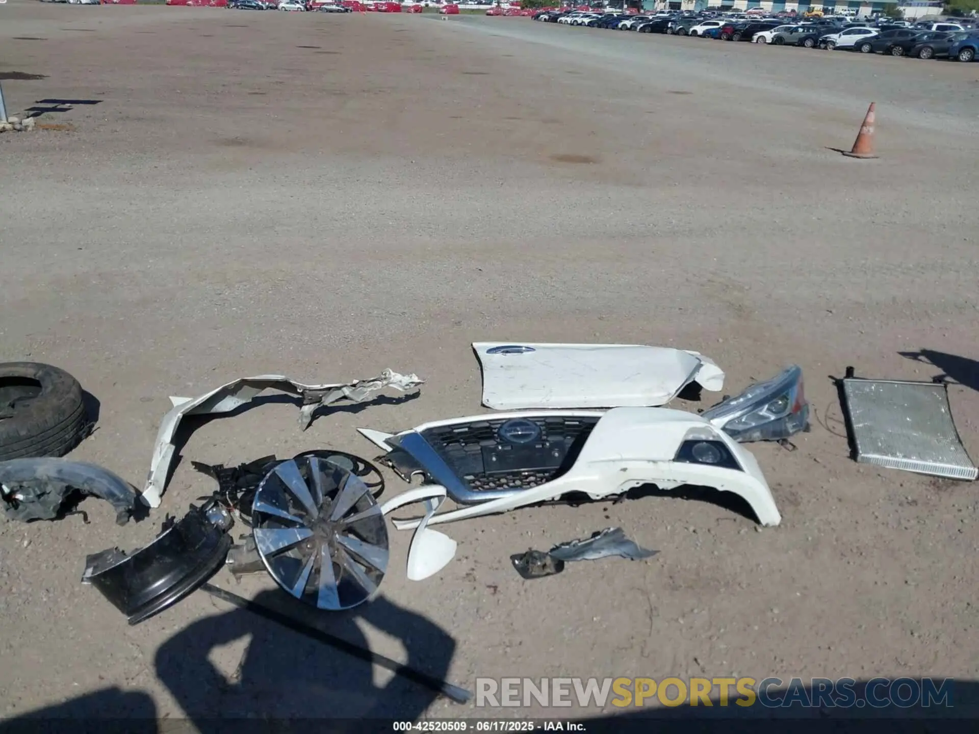 11 Photograph of a damaged car 1N4BL4DV1KC146590 NISSAN ALTIMA 2019