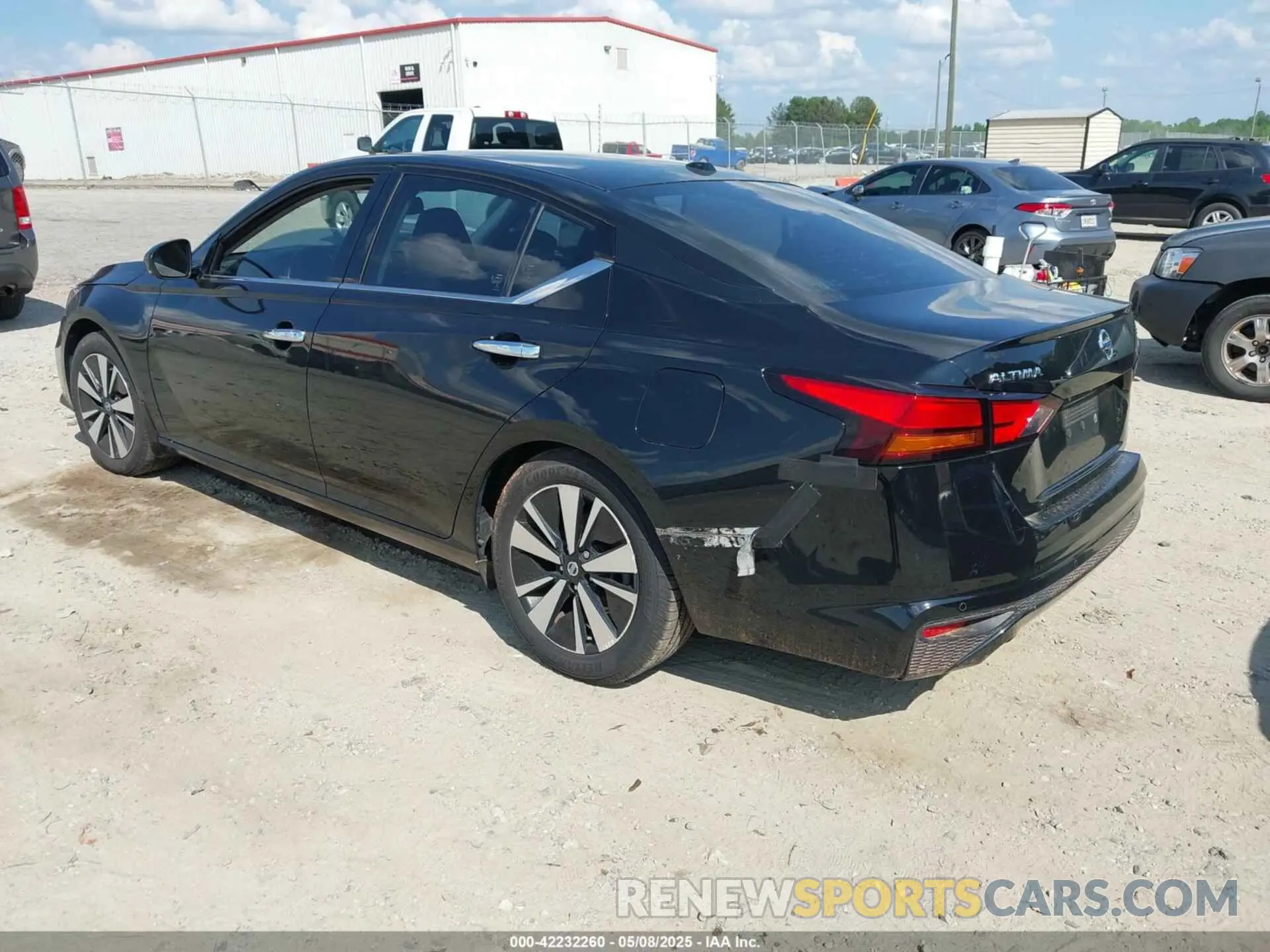 3 Photograph of a damaged car 1N4BL4DV1KC147772 NISSAN ALTIMA 2019
