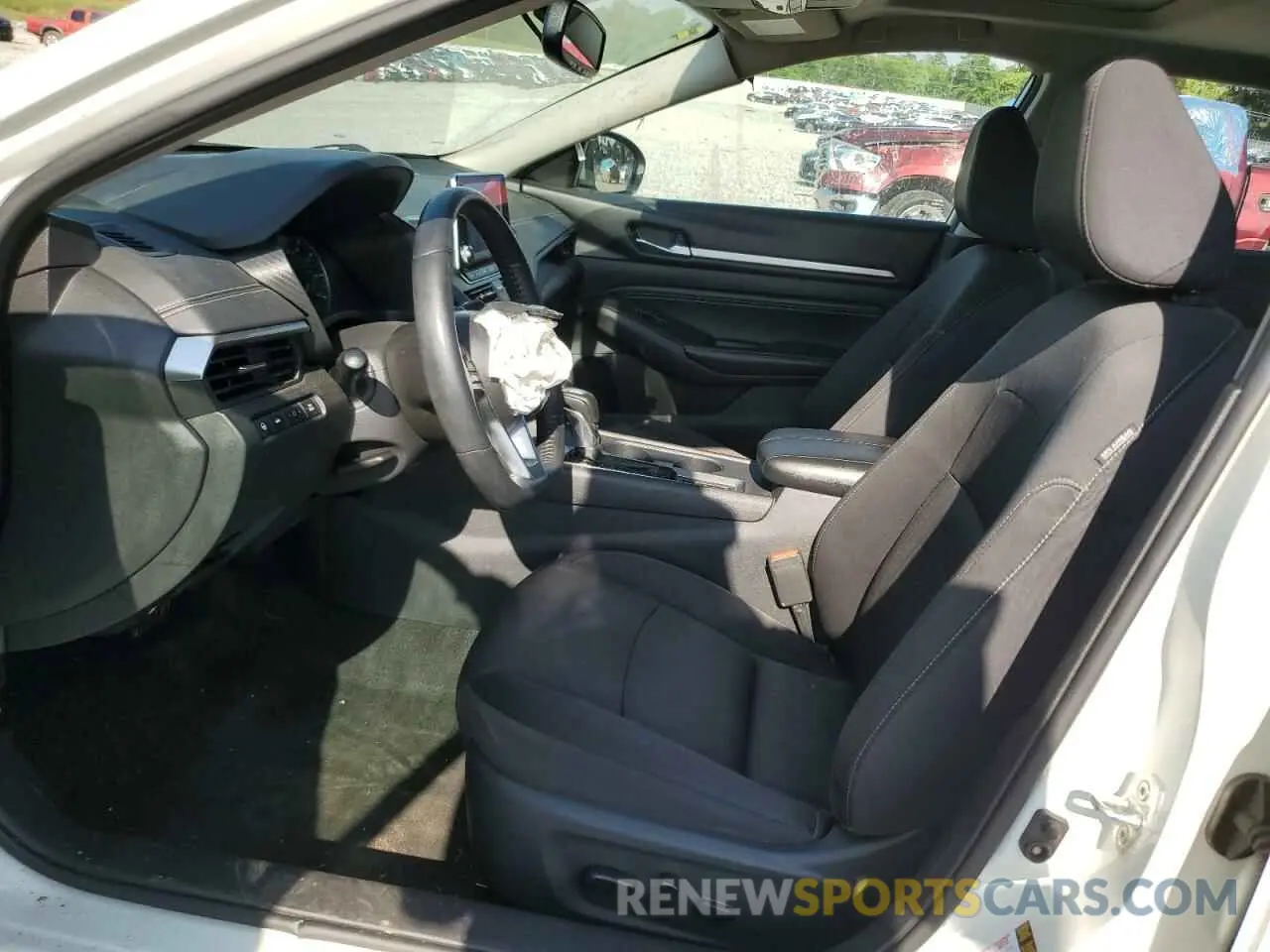 7 Photograph of a damaged car 1N4BL4DV1KC153023 NISSAN ALTIMA 2019