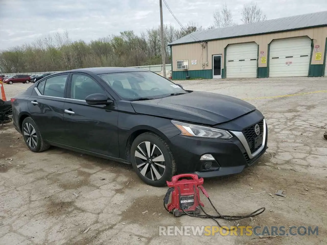 4 Photograph of a damaged car 1N4BL4DV2KC123870 NISSAN ALTIMA 2019