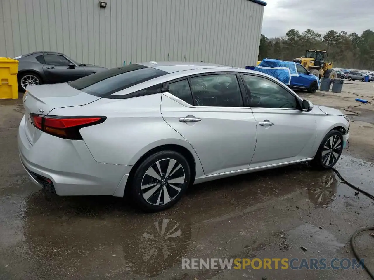 3 Photograph of a damaged car 1N4BL4DV2KC184944 NISSAN ALTIMA 2019