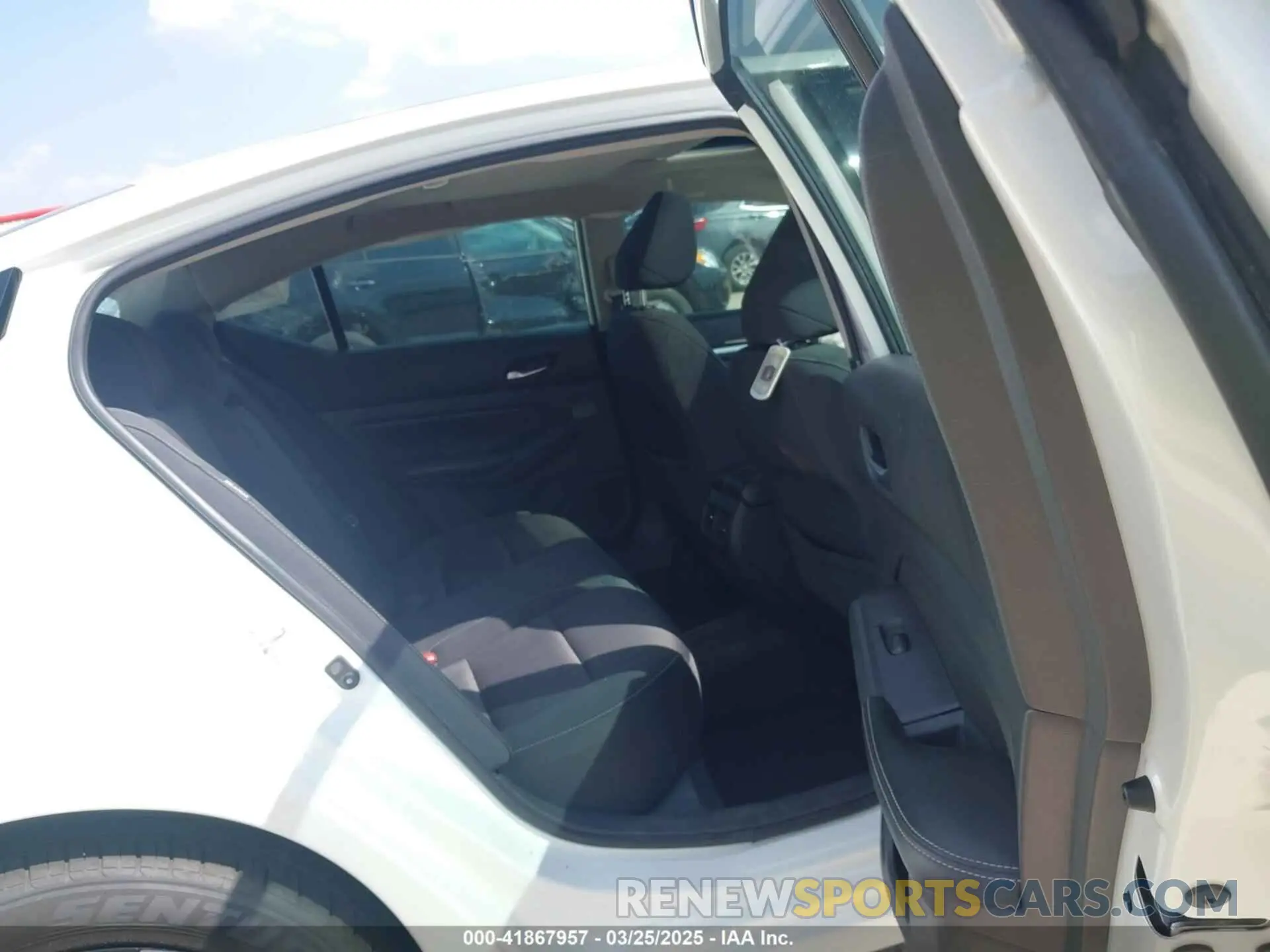8 Фотография поврежденного автомобиля 1N4BL4DV2KN307694 NISSAN ALTIMA 2019