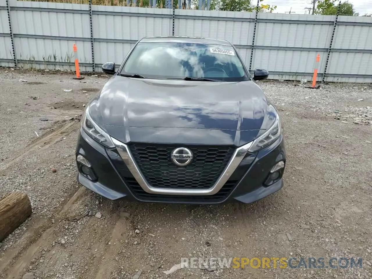 5 Photograph of a damaged car 1N4BL4DV3KC110254 NISSAN ALTIMA 2019
